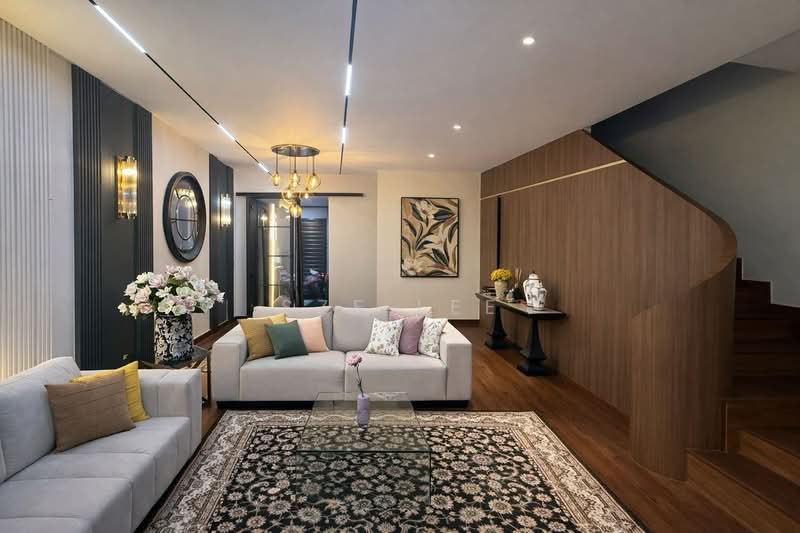 Rumah Teres 2 Tingkat untuk Dijual di Setia Tropika (Johor Bahru) - Sze Lee - Living Room - PropertyGuru.com.my