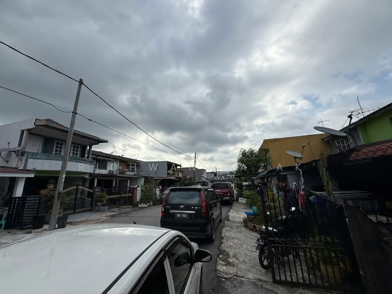 2-storey Terraced House for Sale in Taman Muda (Ampang) - Ridhwan Razak - Exterior - PropertyGuru.com.my