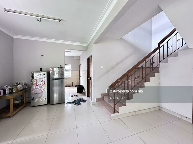 2-storey Terraced House for Sale in TAMAN PUCHONG UTAMA (Puchong) - Joyce Hoo - Interior - PropertyGuru.com.my