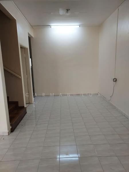 2-storey Terraced House for Sale in Taman Bukit Cheng (Cheng) - Carman Lua - Interior - PropertyGuru.com.my