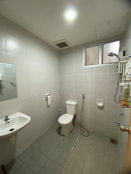 Pangsapuri untuk Disewa di Austin Suites (Permata Austin) - Vivi Ong - Bathroom - PropertyGuru.com.my