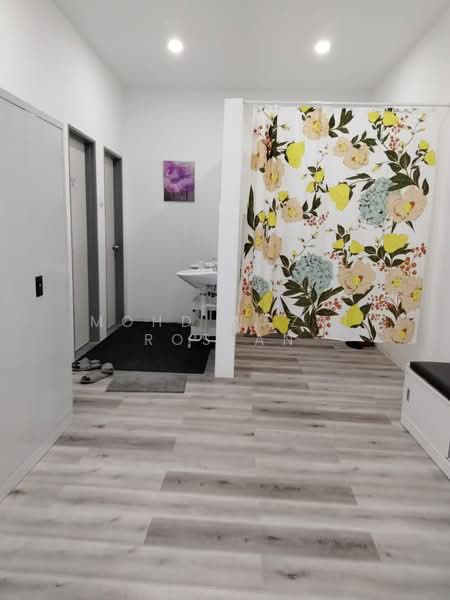 Shop for Sale in Cyberjaya (Selangor) - Mohd Nazri Roslan - Interior - PropertyGuru.com.my