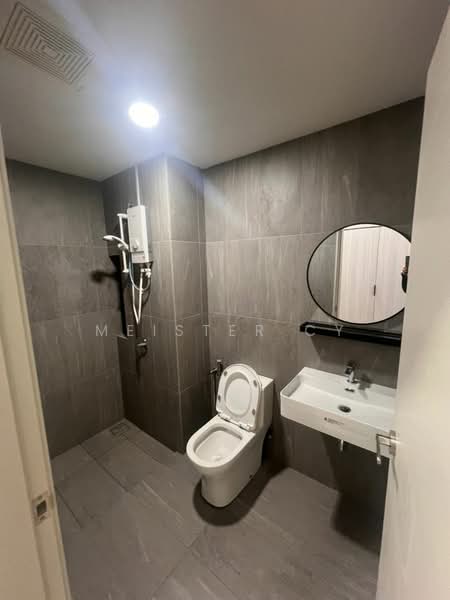 Servis Apartment untuk Disewa di Savvy @ Riana Dutamas - Meister CY - Bathroom - PropertyGuru.com.my