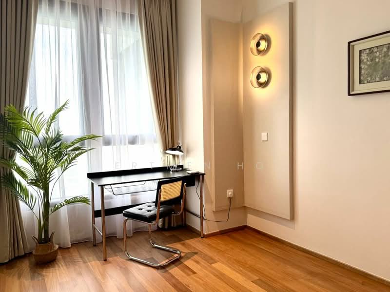 Servis Apartment untuk Disewa di Marriott Residence @ Gurney - Ertmen Ho - Study - PropertyGuru.com.my