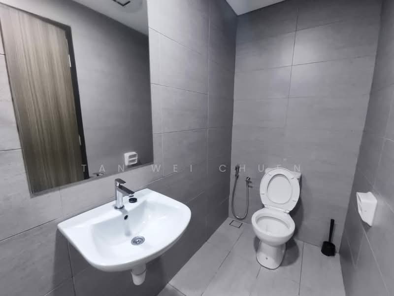 Servis Apartment untuk Disewa di The New Duo @ Edumetro - Tan Wei Chuen - Bathroom - PropertyGuru.com.my
