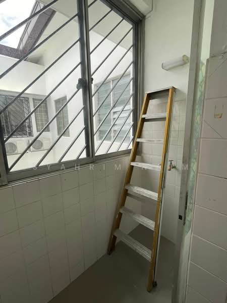 Kondominium untuk Dijual di Bukit Gembira Condominium - Syahrim Naim - Balcony - PropertyGuru.com.my