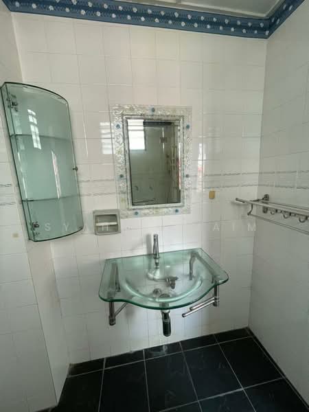Kondominium untuk Dijual di Bukit Gembira Condominium - Syahrim Naim - Bathroom - PropertyGuru.com.my