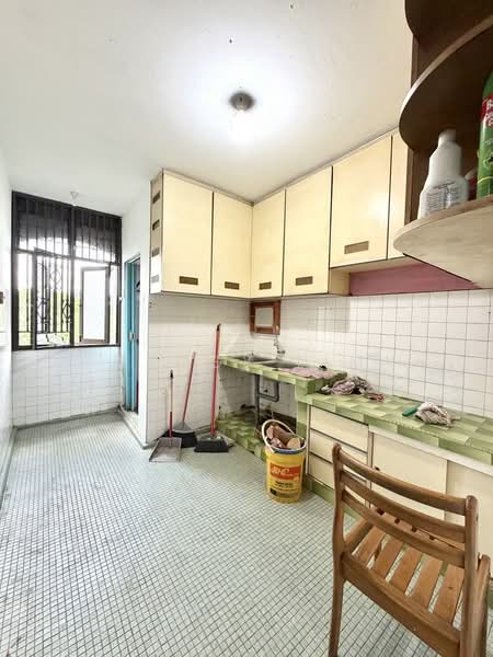 Flat for Sale at Flat PKNS Section 17 Shah Alam - Peggy Lim - PropertyGuru.com.my