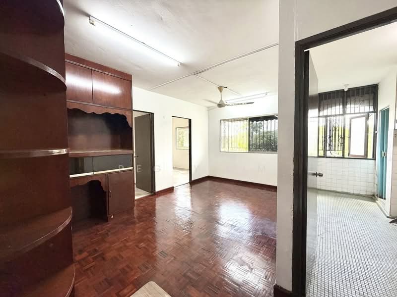 Flat for Sale at Flat PKNS Section 17 Shah Alam - Peggy Lim - PropertyGuru.com.my