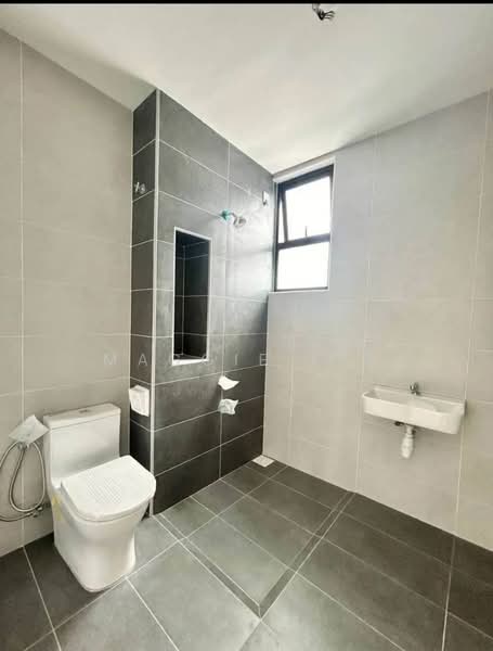 Rumah Teres 2 Tingkat untuk Dijual di Johor Bahru (Johor) - Maggie Lee - Bathroom - PropertyGuru.com.my