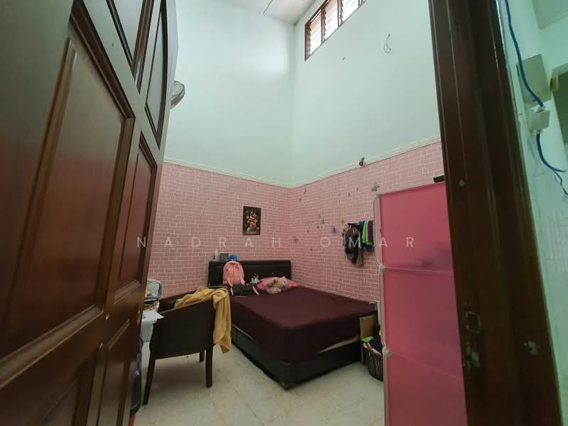 1-storey Terraced House for Sale in Kelana Jaya (Petaling Jaya) - Nadrah Omar - Bedroom - PropertyGuru.com.my
