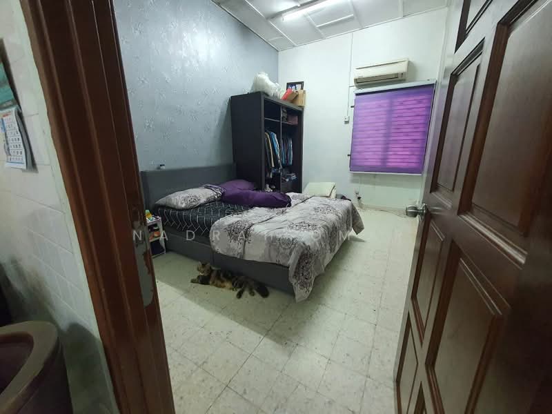 1-storey Terraced House for Sale in Kelana Jaya (Petaling Jaya) - Nadrah Omar - Bedroom - PropertyGuru.com.my