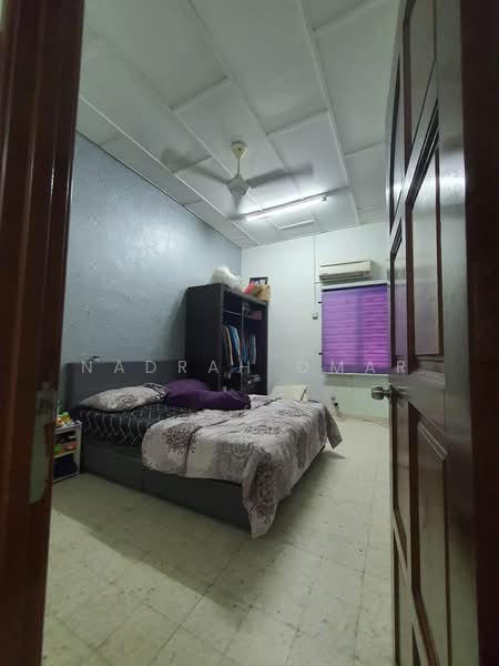 1-storey Terraced House for Sale in Kelana Jaya (Petaling Jaya) - Nadrah Omar - Bedroom - PropertyGuru.com.my