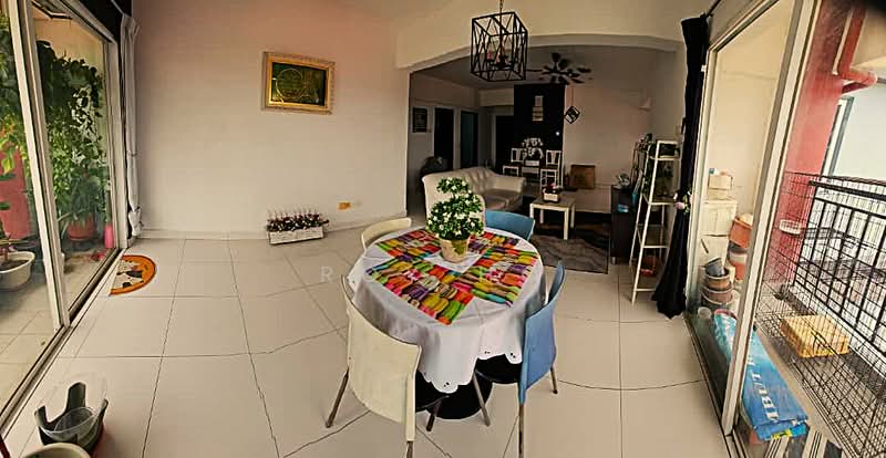 Kondominium untuk Dijual di Casa Tropika - Roy Ho - Dining Room - PropertyGuru.com.my