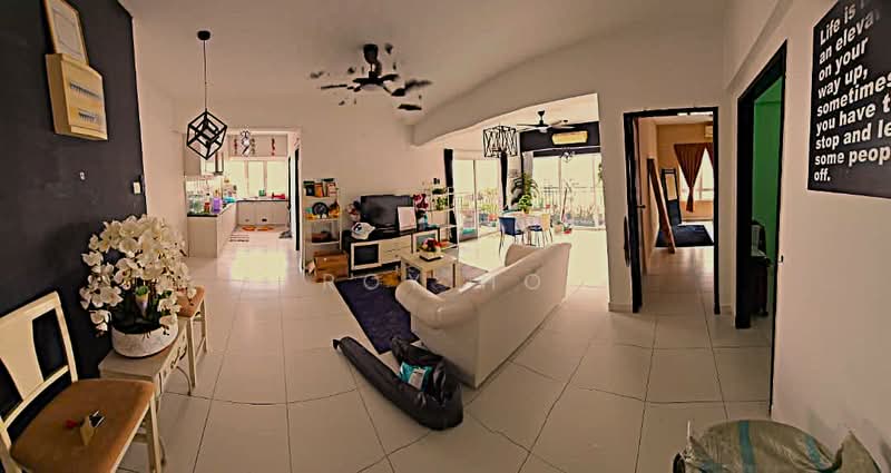 Kondominium untuk Dijual di Casa Tropika - Roy Ho - Living Room - PropertyGuru.com.my