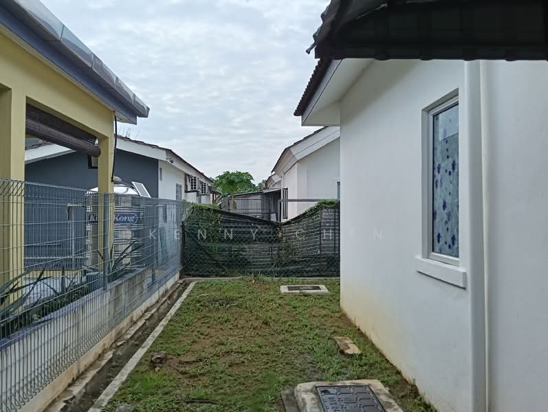 Semi-Detached House for Sale in Pantai Sepang Putra (Sepang) - Kenny Chen - Exterior - PropertyGuru.com.my