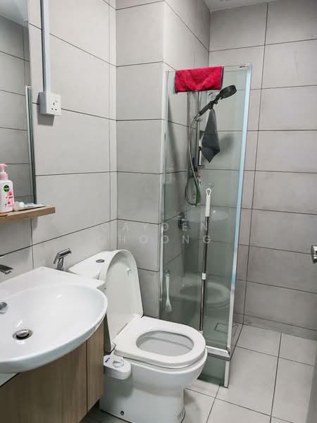 Service Residence for Sale at Sinaran @ Utropolis - Cayden Choong - Bathroom - PropertyGuru.com.my