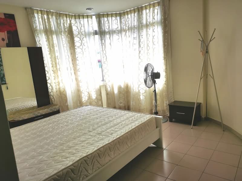 Kondominium untuk Dijual di Leisure Bay Condominium - Alex Cheah - Bedroom - PropertyGuru.com.my