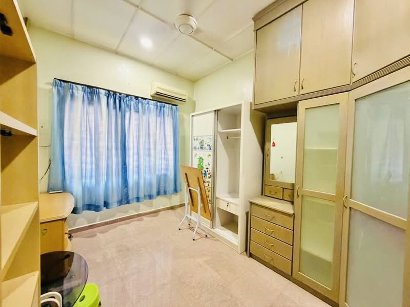 Rumah Teres 2 Tingkat untuk Dijual di Bayan Lepas (Penang) - KV LOO - Bedroom - PropertyGuru.com.my