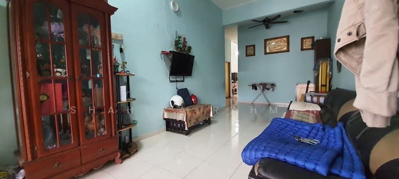 Rumah Teres 1-Tingkat untuk Dijual di Perumahan Permatang Badak Perdana (Kuantan) - Shahira Rahman - Living Room - PropertyGuru.com.my
