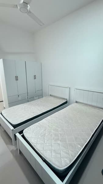 Servis Apartment untuk Disewa di MKH Boulevard II - Roman Lee - Bedroom - PropertyGuru.com.my