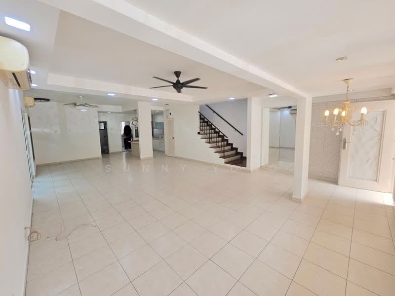 Rumah Teres 2 Tingkat untuk Dijual di Puchong (Selangor) - SUNNY YONG - Living Room - PropertyGuru.com.my