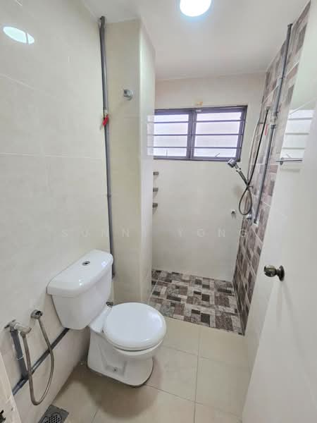 Rumah Teres 2 Tingkat untuk Dijual di Puchong (Selangor) - SUNNY YONG - Bathroom - PropertyGuru.com.my