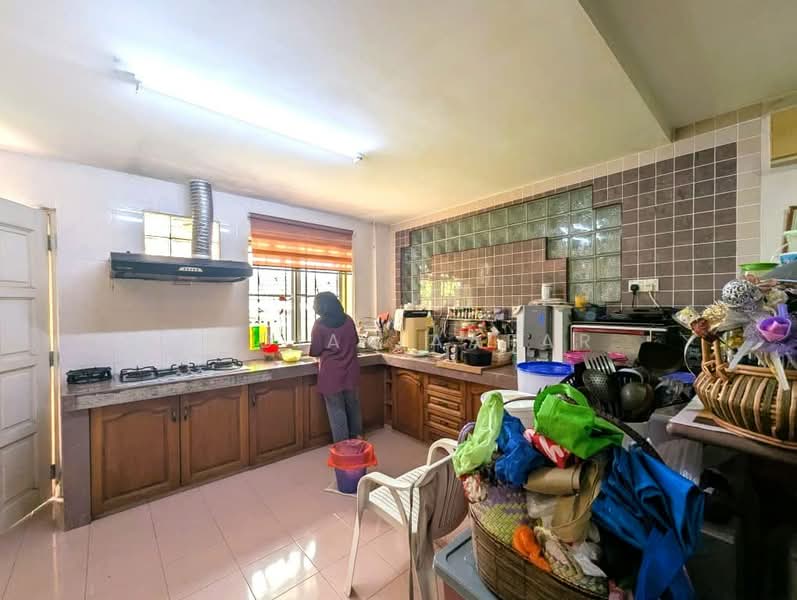 Bungalow for Sale in Taman Melawati (Ulu Kelang) - Nadia Jaafar - Kitchen - PropertyGuru.com.my
