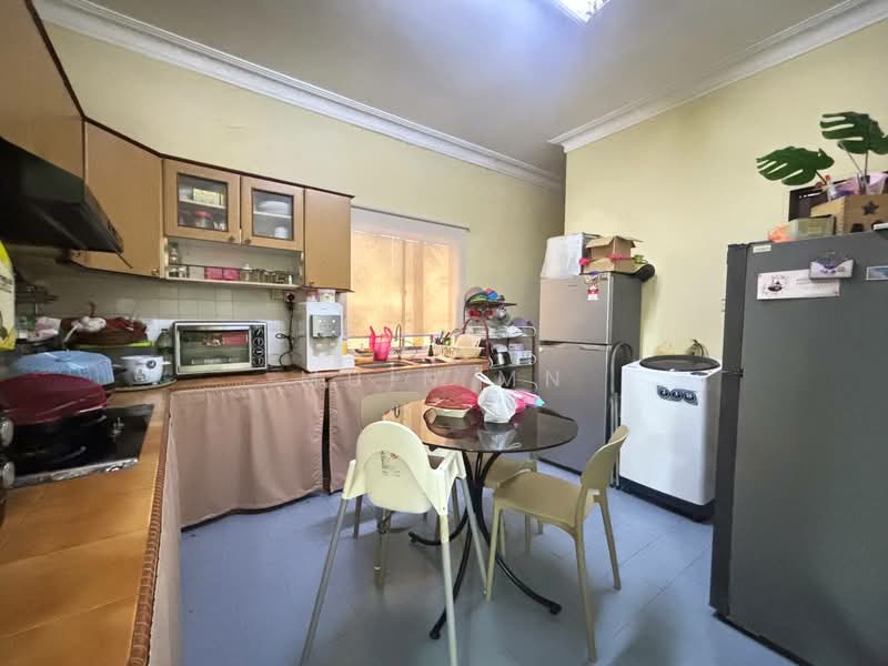 1-storey Terraced House for Sale in Taman Klang Perdana (Kapar) - Muin Mn - Kitchen - PropertyGuru.com.my