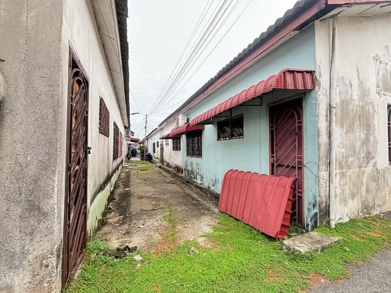 1-storey Terraced House for Sale in Taman Klang Perdana (Kapar) - Muin Mn - Exterior - PropertyGuru.com.my