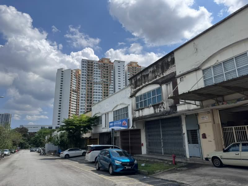 Kilang untuk Disewa di Jalan Klang Lama (Old Klang Road) (Kuala Lumpur) - Erica Law - Exterior - PropertyGuru.com.my