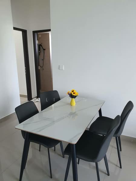 Service Residence for Rent at Vista Tiara (MBW Bay) - Li Min - Dining Room - PropertyGuru.com.my