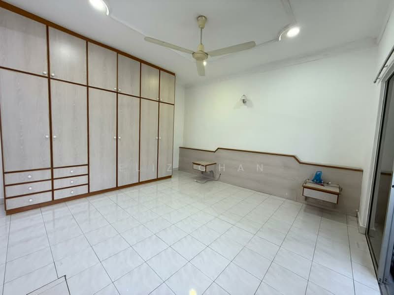 2-storey Terraced House for Rent in Taman Wangsa Permai (Kepong) - Eliz Chan - Bedroom - PropertyGuru.com.my