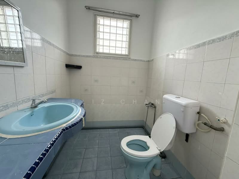 2-storey Terraced House for Rent in Taman Wangsa Permai (Kepong) - Eliz Chan - Bathroom - PropertyGuru.com.my