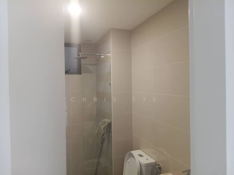 Service Residence for Sale at United Point (Residensi Berpadu) - Chris Tye - Bathroom - PropertyGuru.com.my