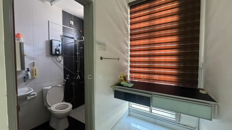 2-storey Terraced House for Sale in Taman Bestari Indah (Ulu Tiram) - Zack Chow - Bathroom - PropertyGuru.com.my