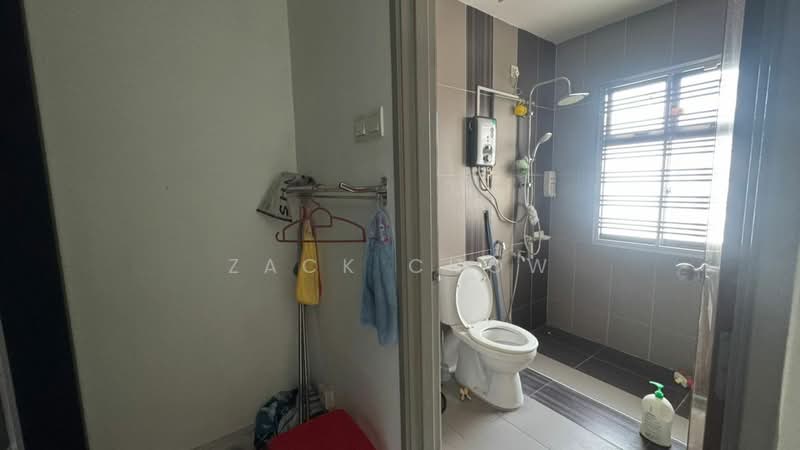 2-storey Terraced House for Sale in Taman Bestari Indah (Ulu Tiram) - Zack Chow - Bathroom - PropertyGuru.com.my