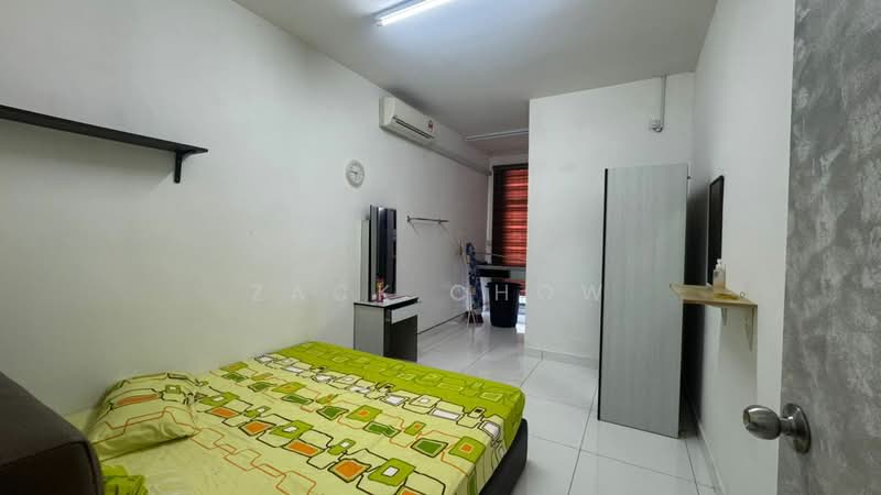 2-storey Terraced House for Sale in Taman Bestari Indah (Ulu Tiram) - Zack Chow - Bedroom - PropertyGuru.com.my