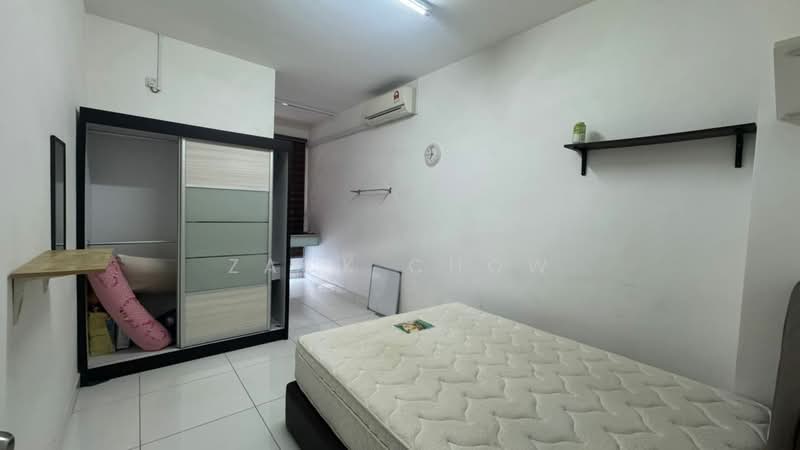 2-storey Terraced House for Sale in Taman Bestari Indah (Ulu Tiram) - Zack Chow - Bedroom - PropertyGuru.com.my