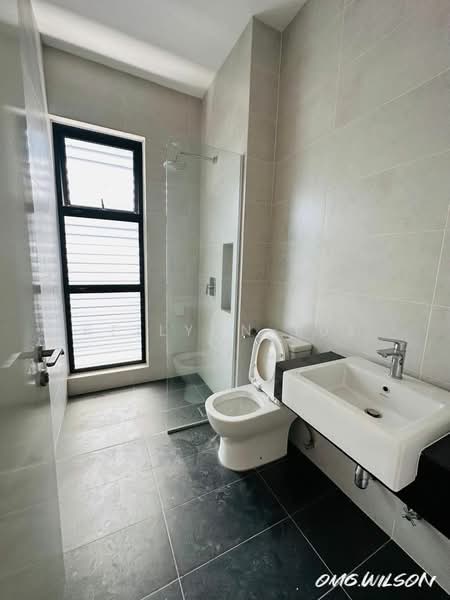 Bungalow for Sale in Setia Alam (Selangor) - Reilynn Tue - Bathroom - PropertyGuru.com.my