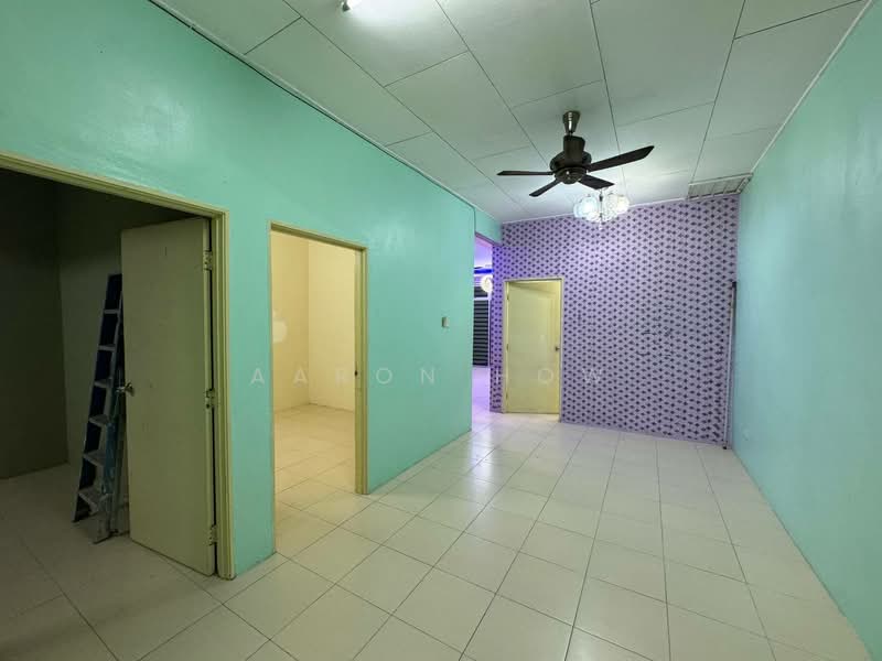 1-storey Terraced House for Rent in Sri Saujana (Kota Tinggi) - Aaron How - Interior - PropertyGuru.com.my