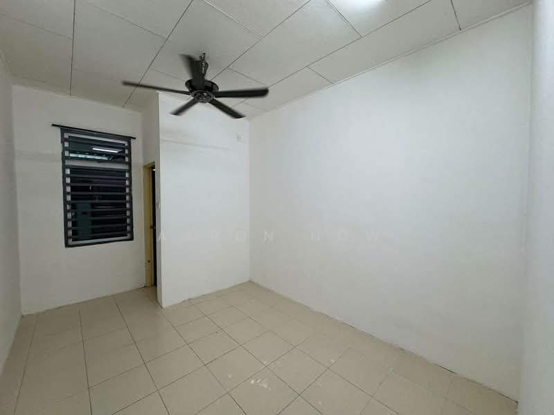 1-storey Terraced House for Rent in Sri Saujana (Kota Tinggi) - Aaron How - Interior - PropertyGuru.com.my