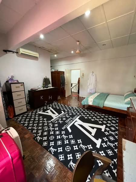 Rumah Teres 2.5 Tingkat untuk Dijual di Ampang Jaya (Ampang) - Khairul Zainal - Bedroom - PropertyGuru.com.my