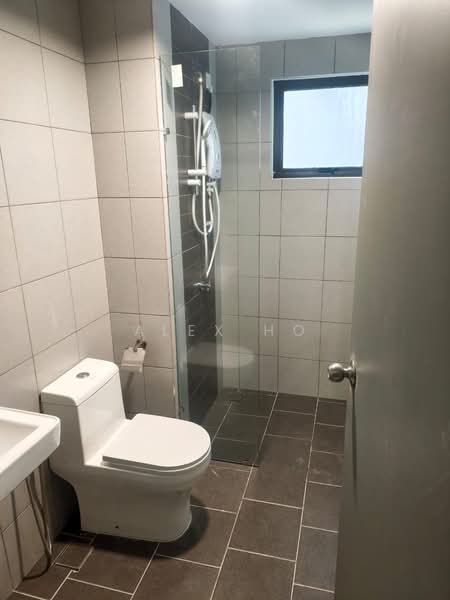 Service Residence for Rent at E'Island Lake Haven - Alex Ho - Bathroom - PropertyGuru.com.my