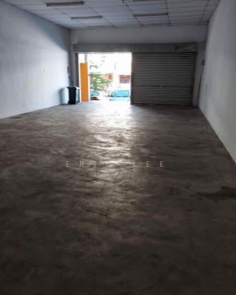 Shop / Office for Sale in Taman Bestari Indah (Ulu Tiram) - Eric Lee - Interior - PropertyGuru.com.my