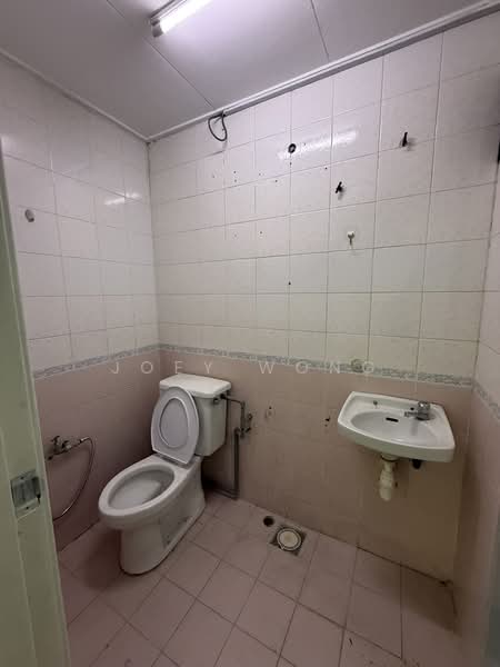 Shop for Rent in Usj 21 (Subang Jaya) - Joey Wong - Bathroom - PropertyGuru.com.my