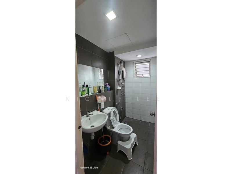Condominium for Sale at Midfields - Nicole Lee - Bathroom - PropertyGuru.com.my