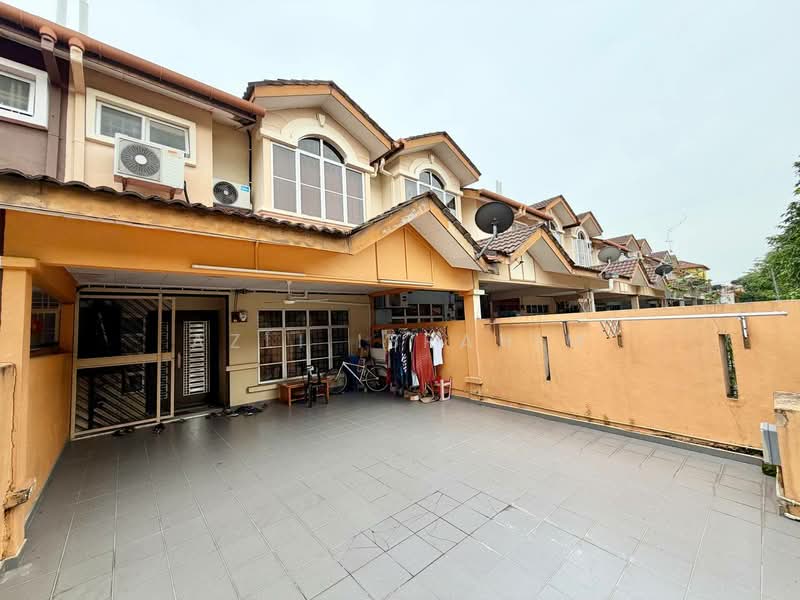 Rumah Teres 2 Tingkat untuk Dijual di Taman Pelangi Semenyih (Semenyih) - Azli Ibrahim - Exterior - PropertyGuru.com.my
