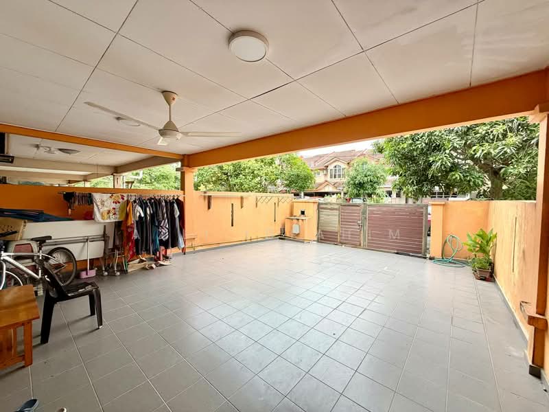 Rumah Teres 2 Tingkat untuk Dijual di Taman Pelangi Semenyih (Semenyih) - Azli Ibrahim - Exterior - PropertyGuru.com.my