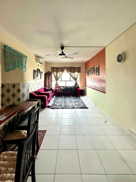 Condominium for Sale at Amira Residence - Nazrin Hakimin - Living Room - PropertyGuru.com.my